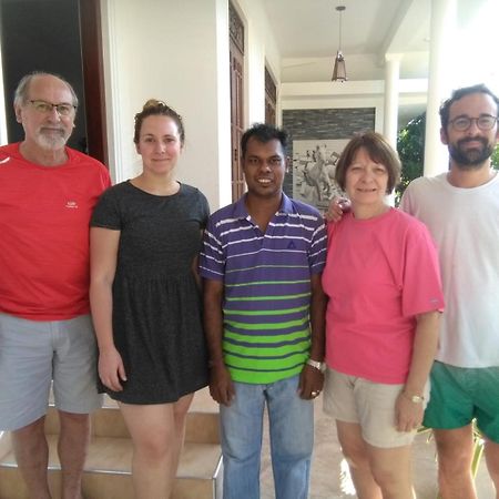 Mahaweli King'S Villa Kandy Esterno foto