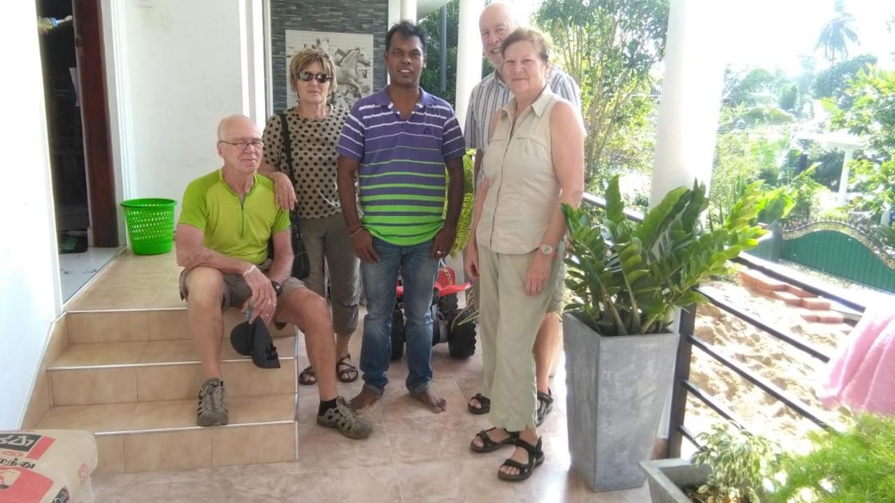 Mahaweli King'S Villa Kandy Esterno foto